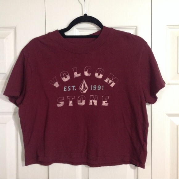 VOLCOM Size Medium 100% Cotton Maroon Oversized Crop Top Short Sleeve Crewneck - Picture 2 of 9